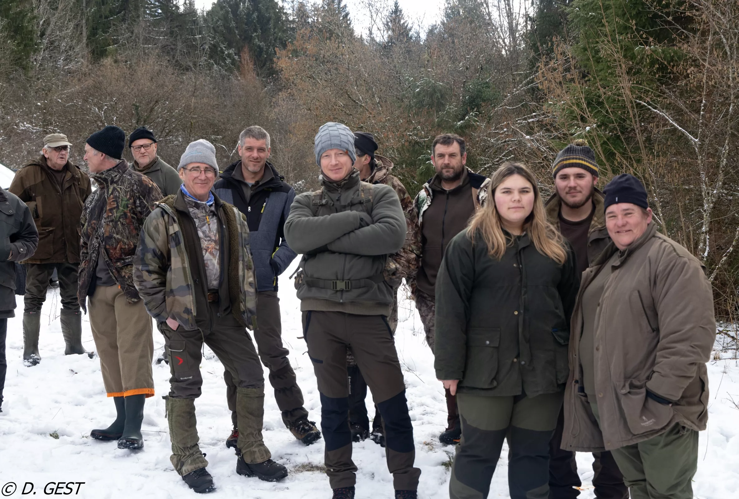 Participation des chasseurs de la FDC des Vosges à une capture © D GEST